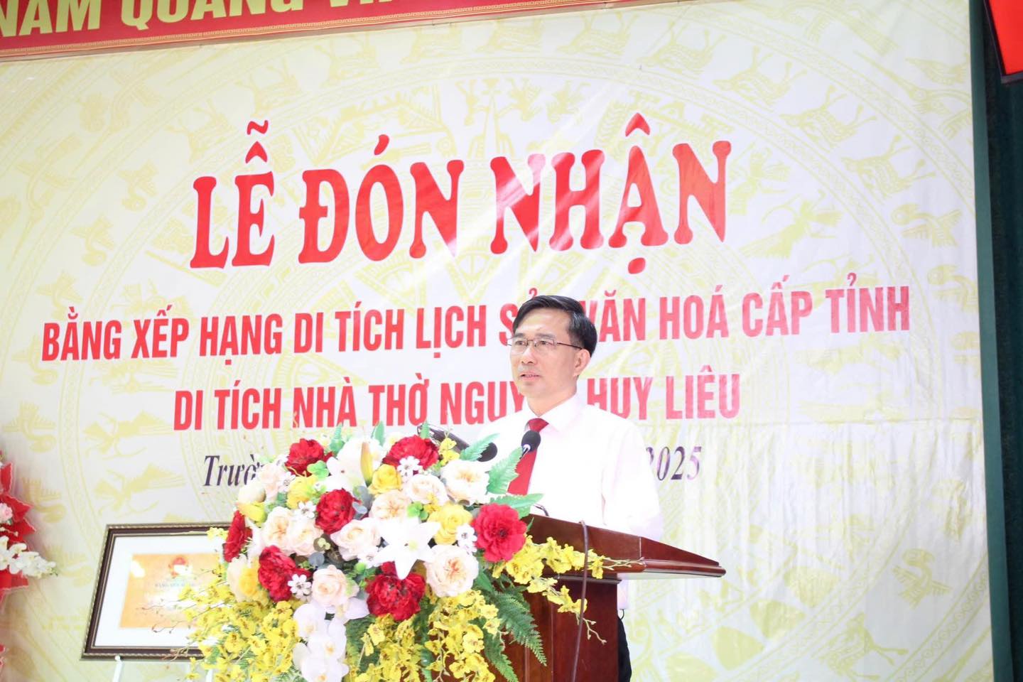 Lễ đón nhận Bằng di tích lịch sử văn hoá cấp tỉnh nhà thờ Nguyễn Huy Liêu