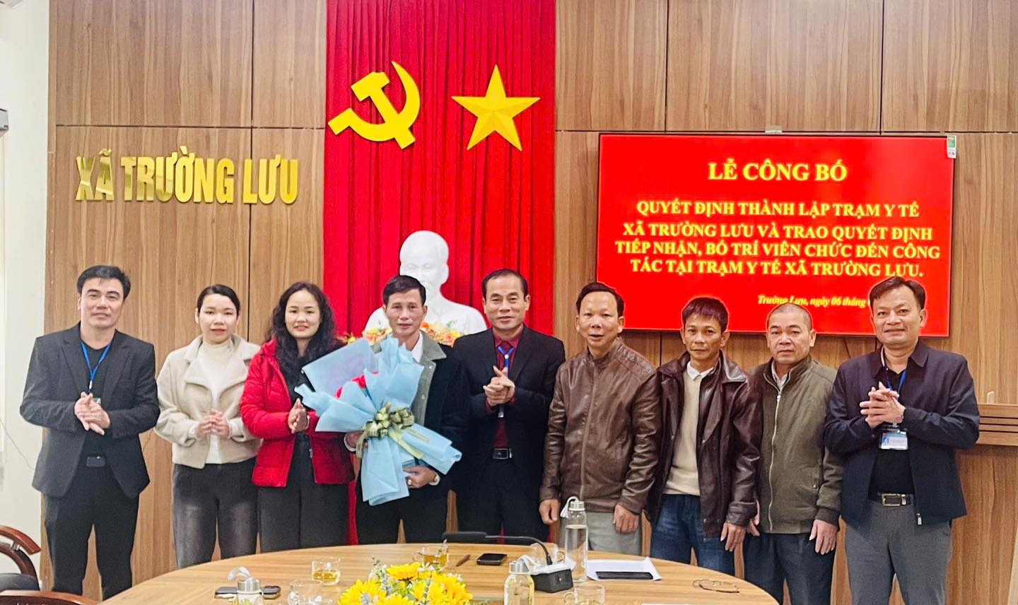 xã Trường Lưu tổ chức lễ công bố Quyết định thành lập, tiếp nhận và bố trí viên chức làm việc tại trạm Y tế xã