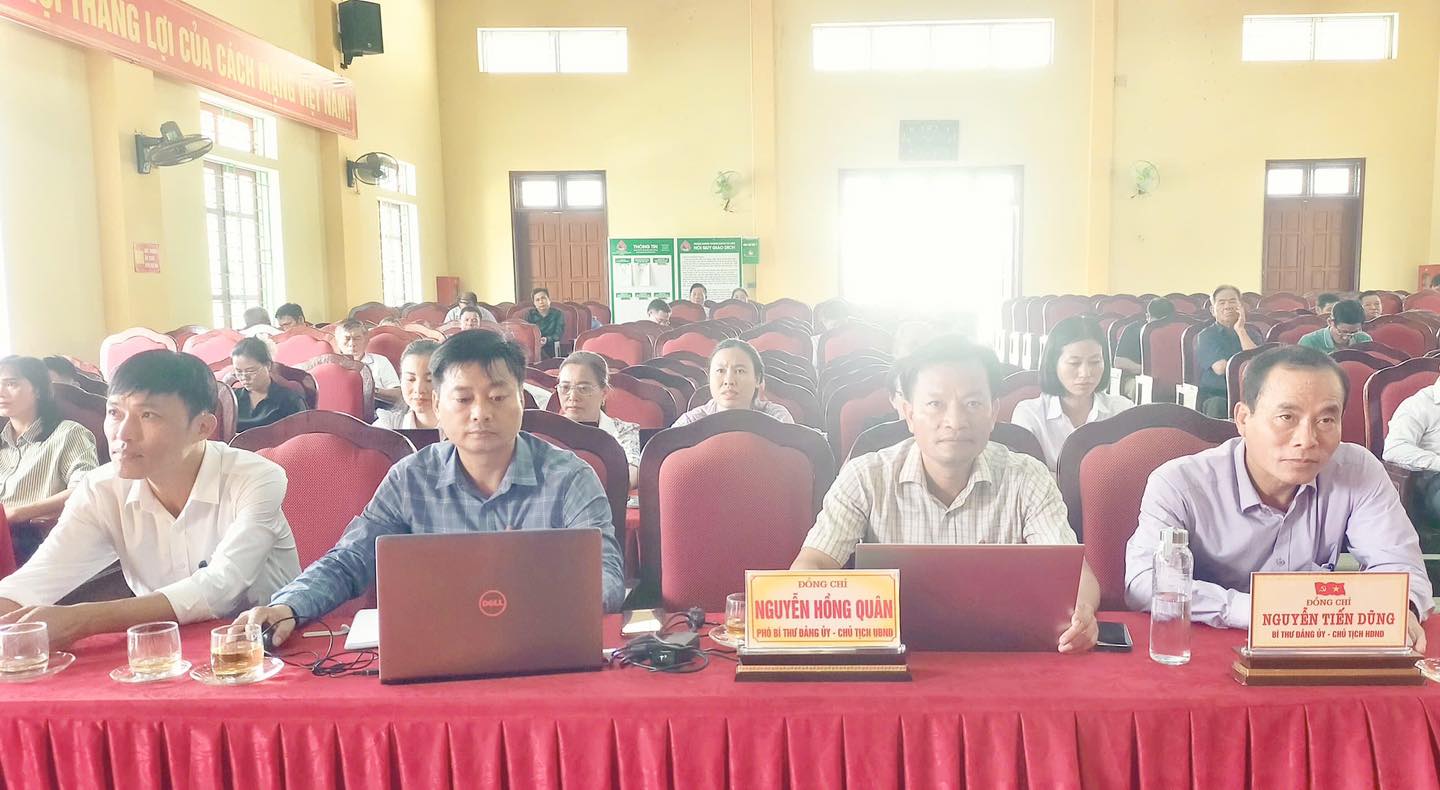 Trường Lưu kết nối Hội nghị toàn quốc trực tuyến quán triệt, triển khai các nghị quyết quan trọng của Bộ Chính trị