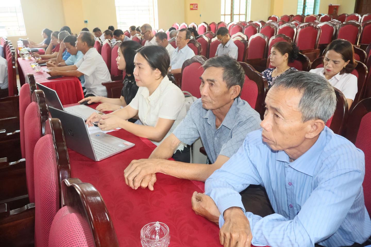 Đảng ủy xã Trường Lưu tổ chức điểm cầu kết nối trực tuyến Hội nghị phổ biến, quán triệt và triển khai các nội dung về đổi mới, nâng cao hiệu lực, hiệu quả công tác kiểm tra, giám sát và kỷ luật của Đảng