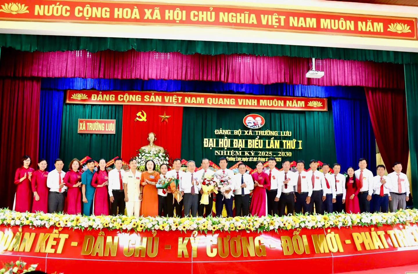 Đại hội đại biểu Đảng bộ xã Trường Lưu lần thứ I, nhiệm kỳ 2025 - 2030 thành công tốt đẹp. 